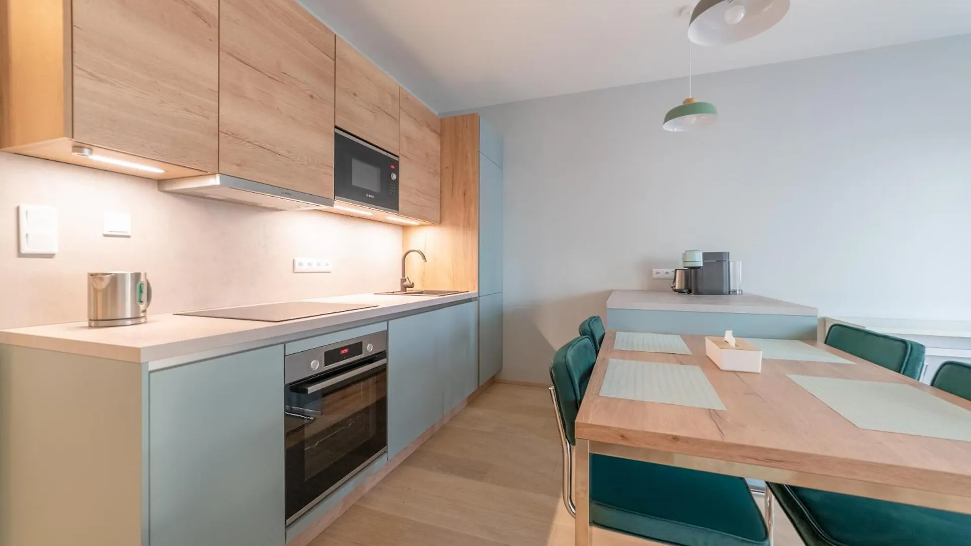 Chic Prague Living At Vista Serenity Apartment With Balcony 0*,